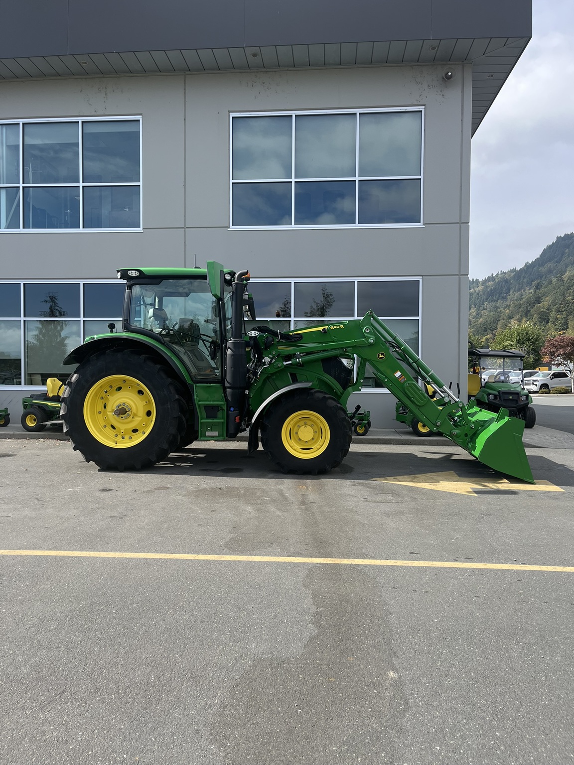 2023 John Deere 6R 130 Image 2