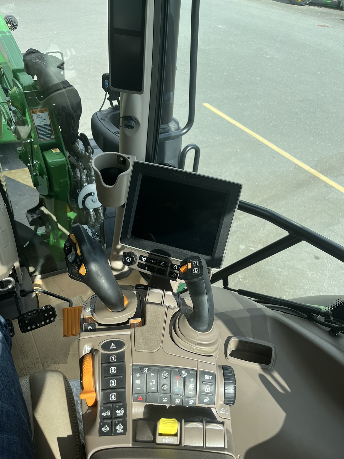 2023 John Deere 6R 130 Image 11