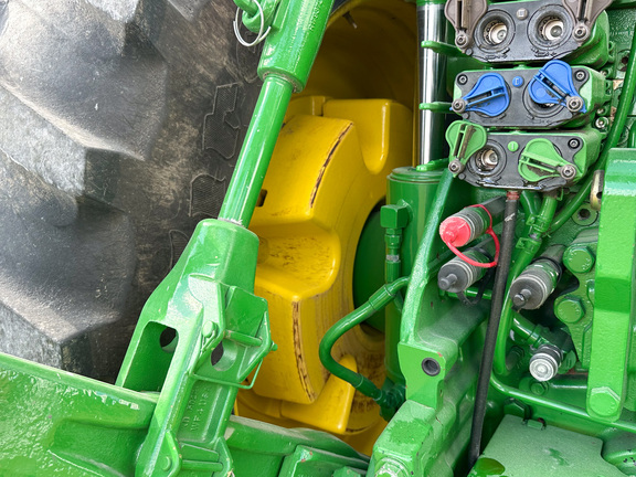 2015 John-Deere 8370R