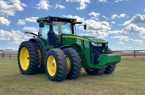 2015 John-Deere 8370R