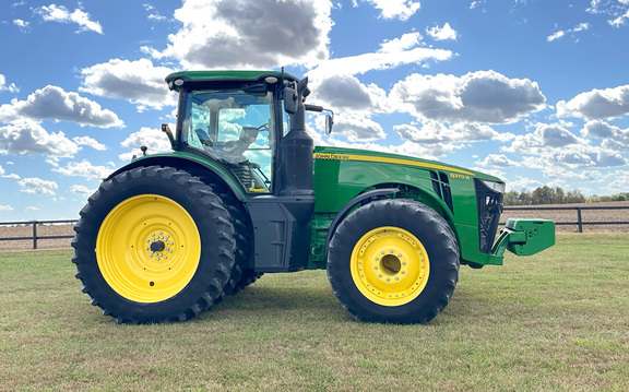 2015 John-Deere 8370R