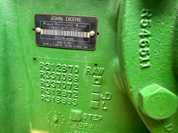 2015 John-Deere 8370R