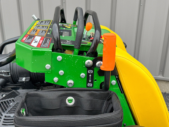 2025 John-Deere Q865R