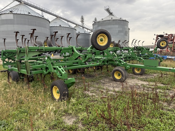 2012 John Deere 2210 - Photo2