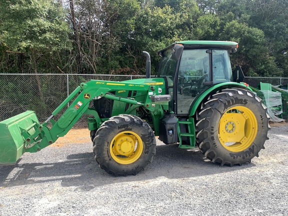 2018 John Deere 6120E Photo 1