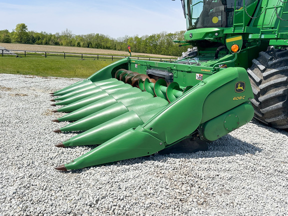 2013 John-Deere 608C