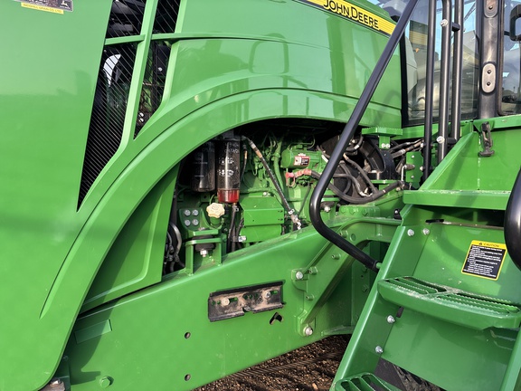 Used 2014 John Deere 9560RT Track Tractors at Horizon Ag & Turf in Lloydminster, AB - Photo11