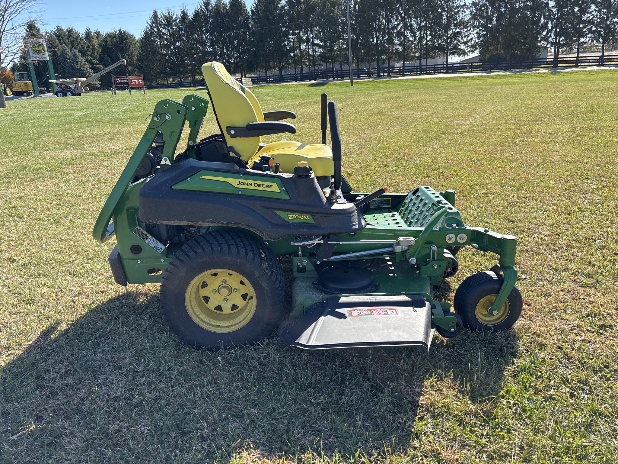 Used 2023 John Deere Z930M Zero Turn Mowers at Koenig Equipment in Urbana, OH - PhotoXL4