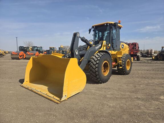 Photo of a 2021 John Deere 544P