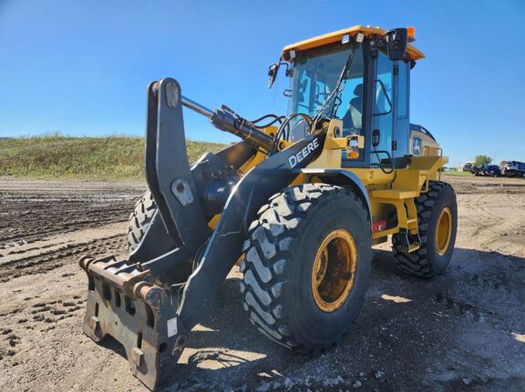 Photo of 2021 John Deere 544P