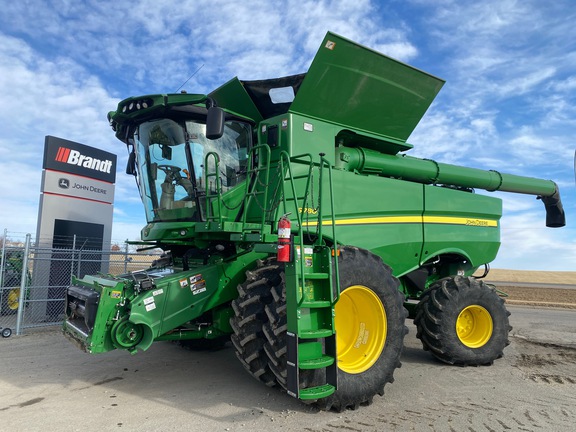 2021 John Deere S780