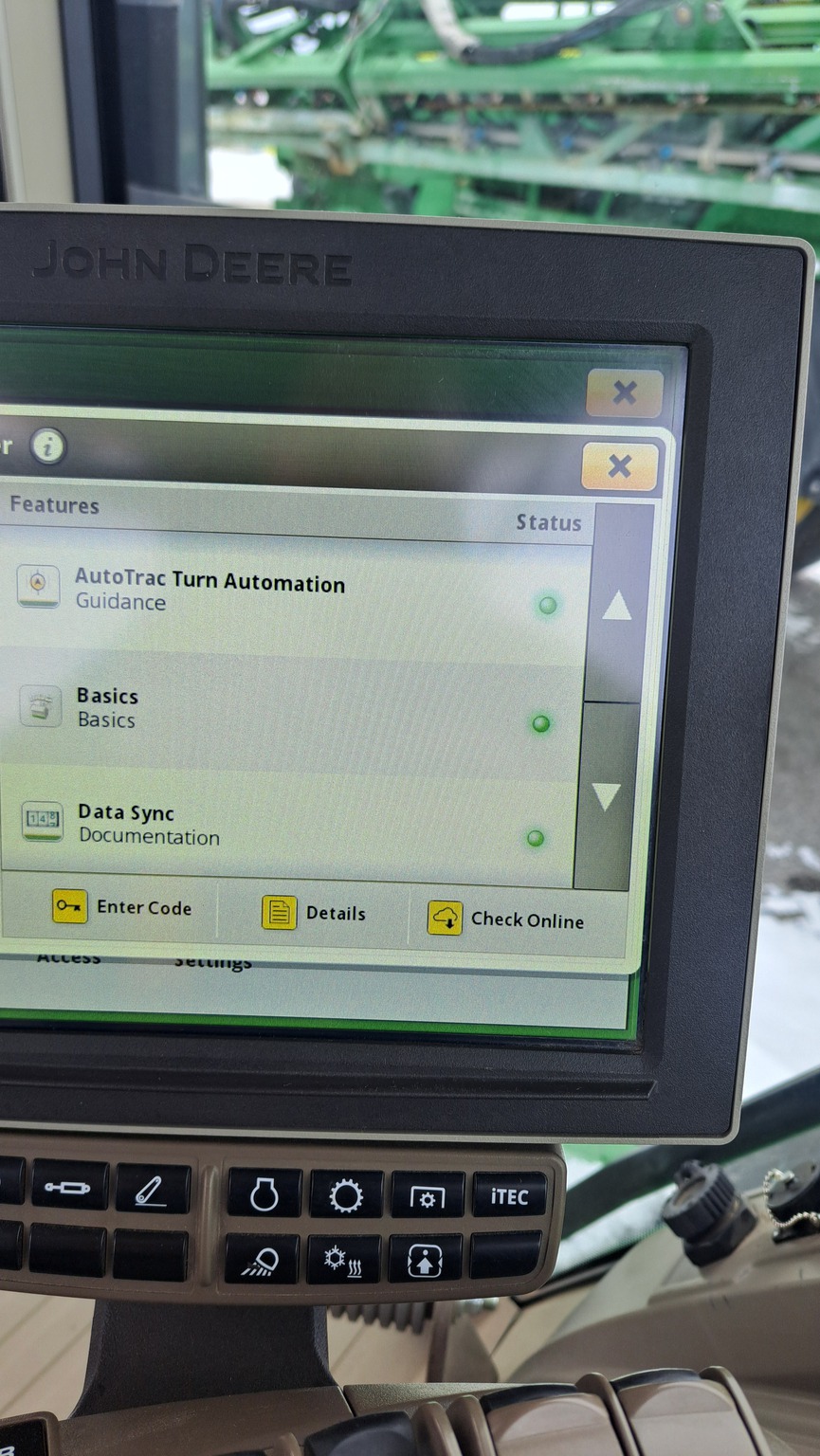  2022 John Deere 8R 370 at Heritage Tractor in Carthage, IL
