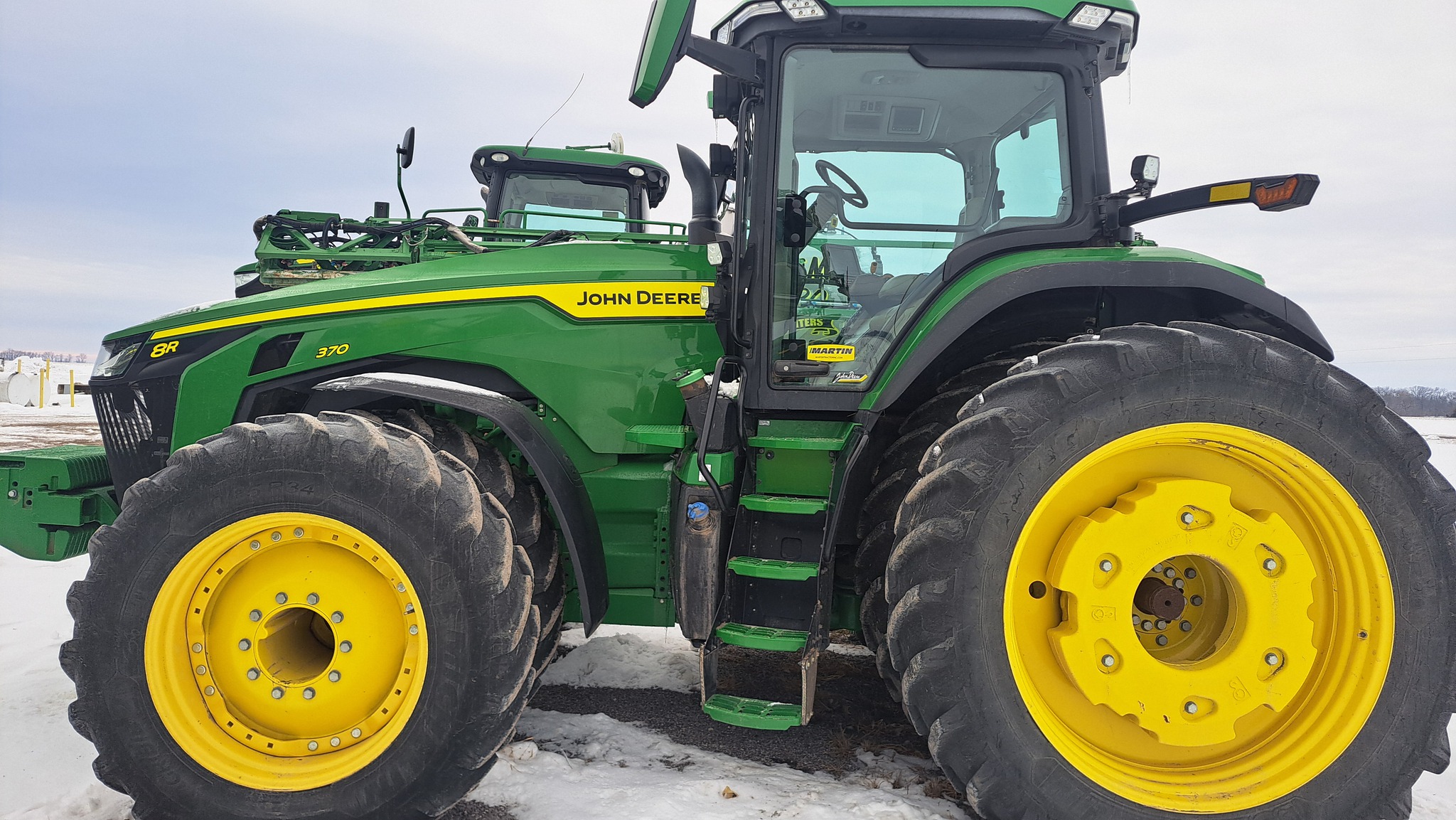  2022 John Deere 8R 370 at Heritage Tractor in Carthage, IL