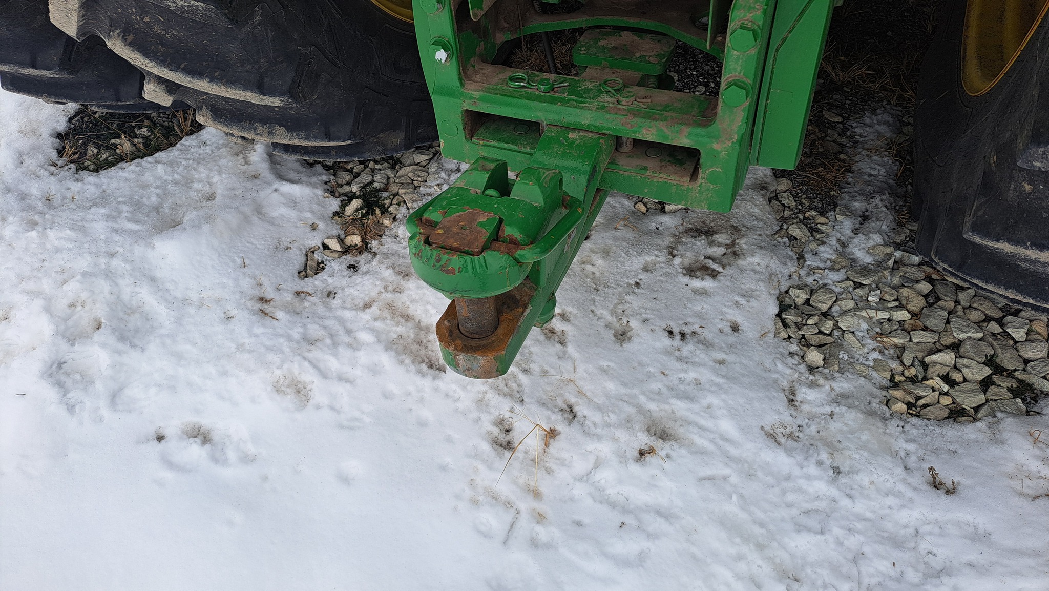  2022 John Deere 8R 370 at Heritage Tractor in Carthage, IL