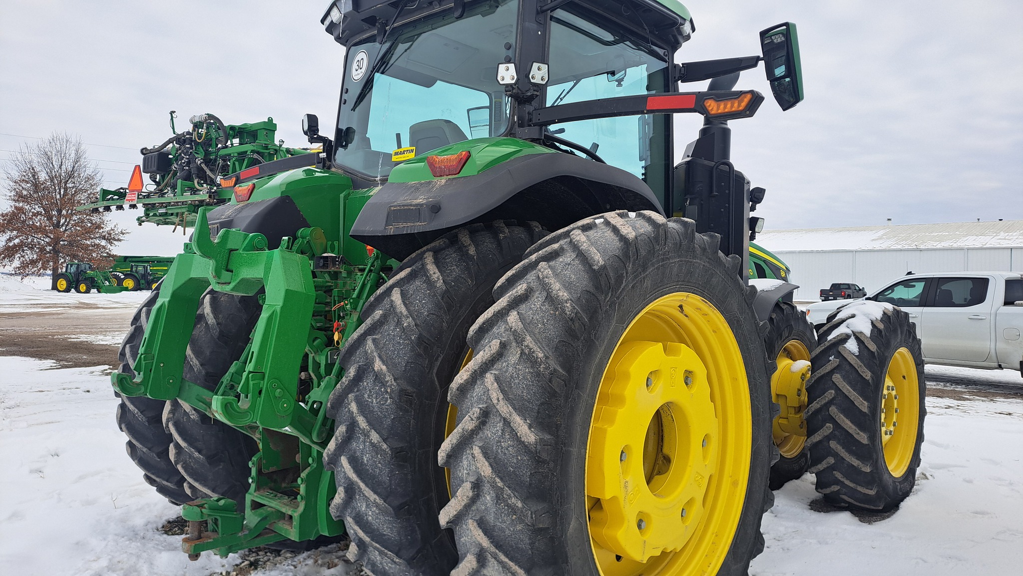 2022 John Deere 8R 370 at Heritage Tractor in Carthage, IL