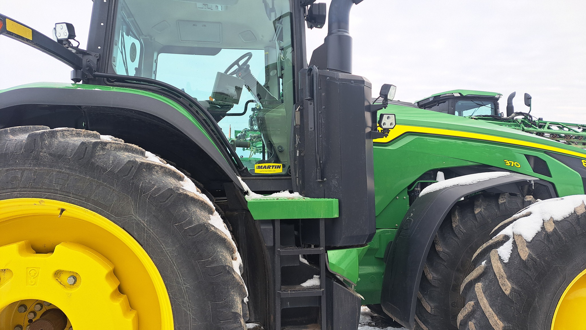 2022 John Deere 8R 370 at Heritage Tractor in Carthage, IL