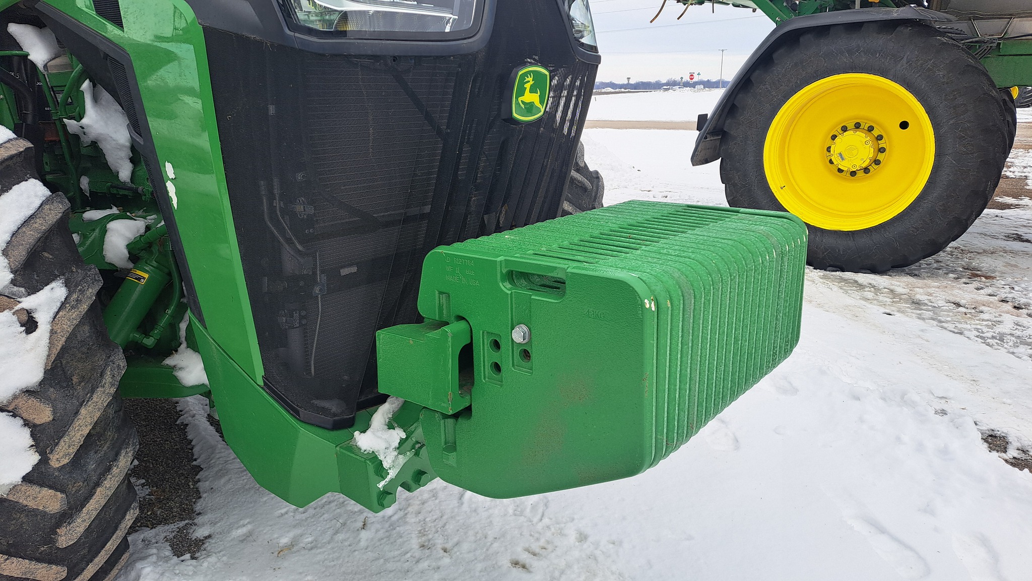  2022 John Deere 8R 370 at Heritage Tractor in Carthage, IL