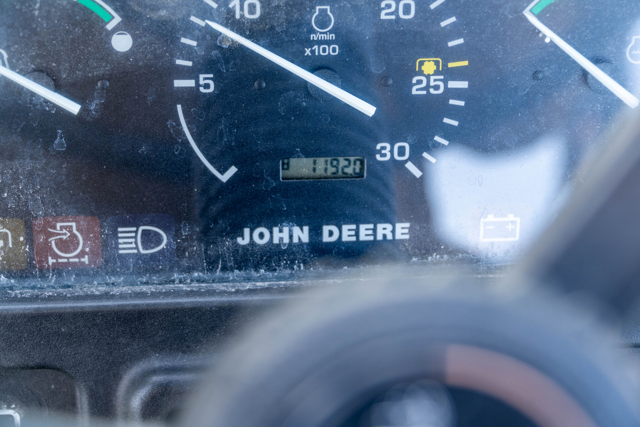 Used 2001 John Deere 5420 Utility Tractors at Koenig Equipment in Anna, OH - PhotoXL29