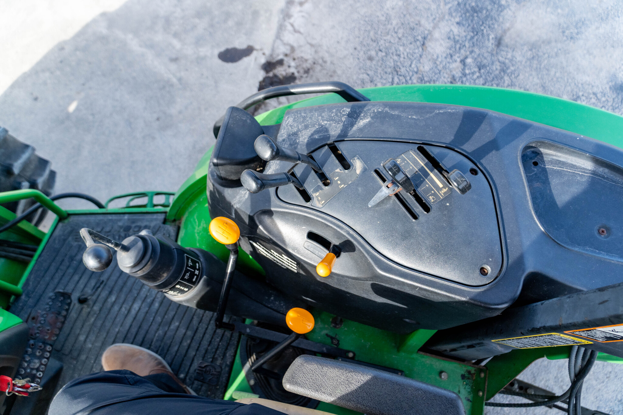 Used 2001 John Deere 5420 Utility Tractors at Koenig Equipment in Anna, OH - PhotoXL30