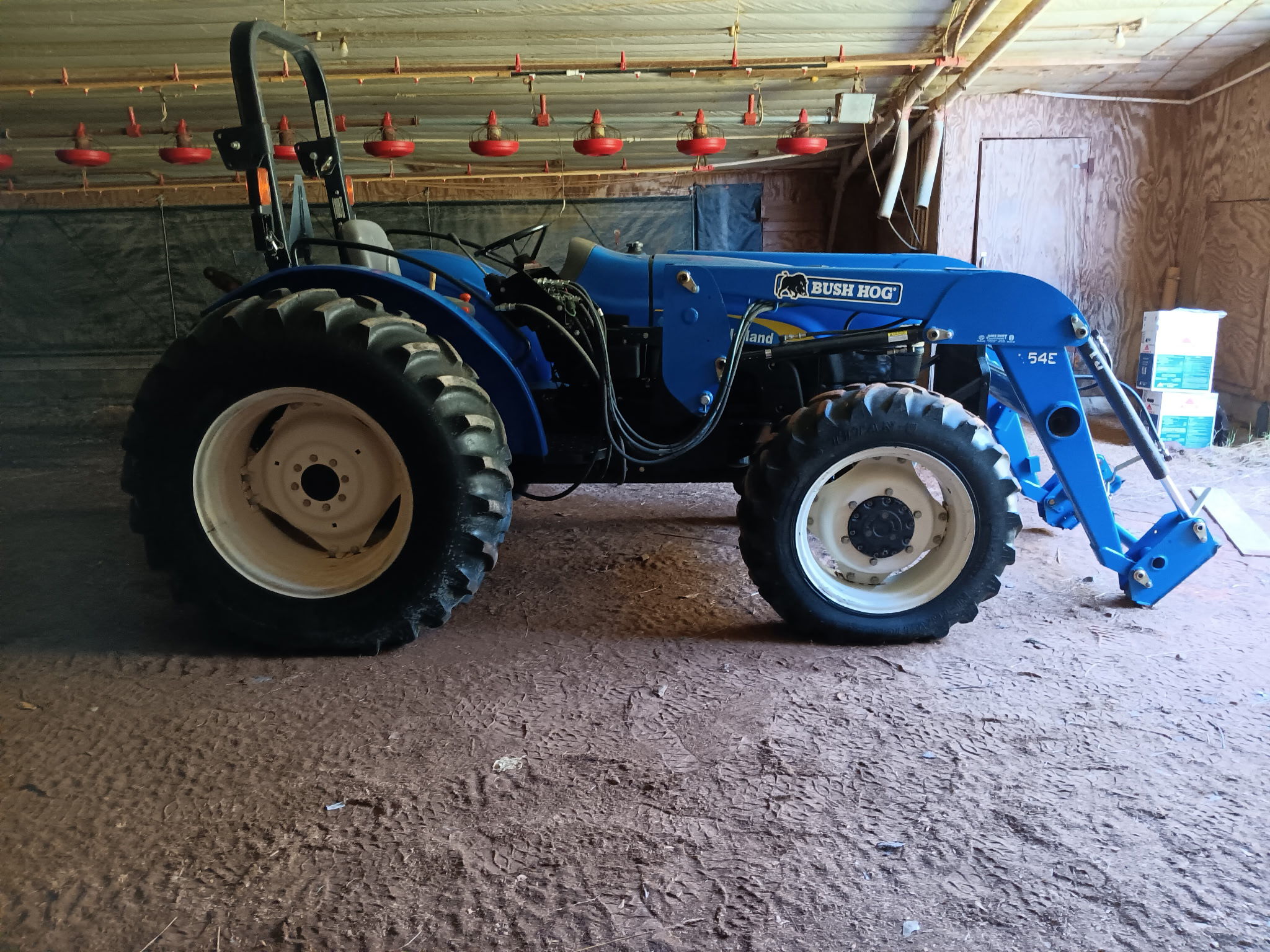 2010 New Holland TT75A Image 3
