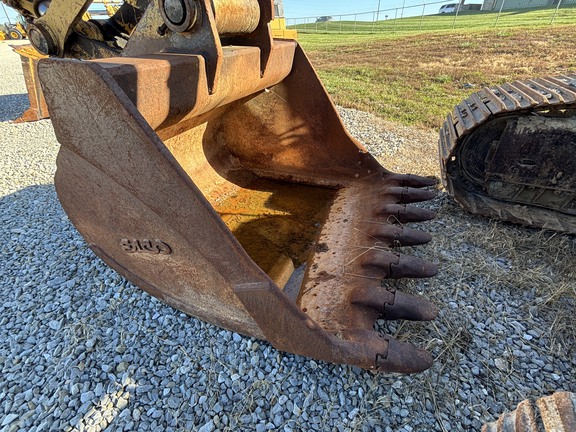 2004 John Deere 450C LC