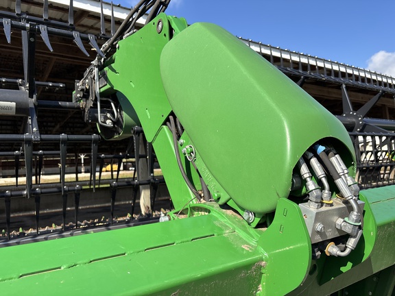 Used 2016 John Deere 640FD Combine Platforms at Koenig Equipment in Oxford, OH - Photo25
