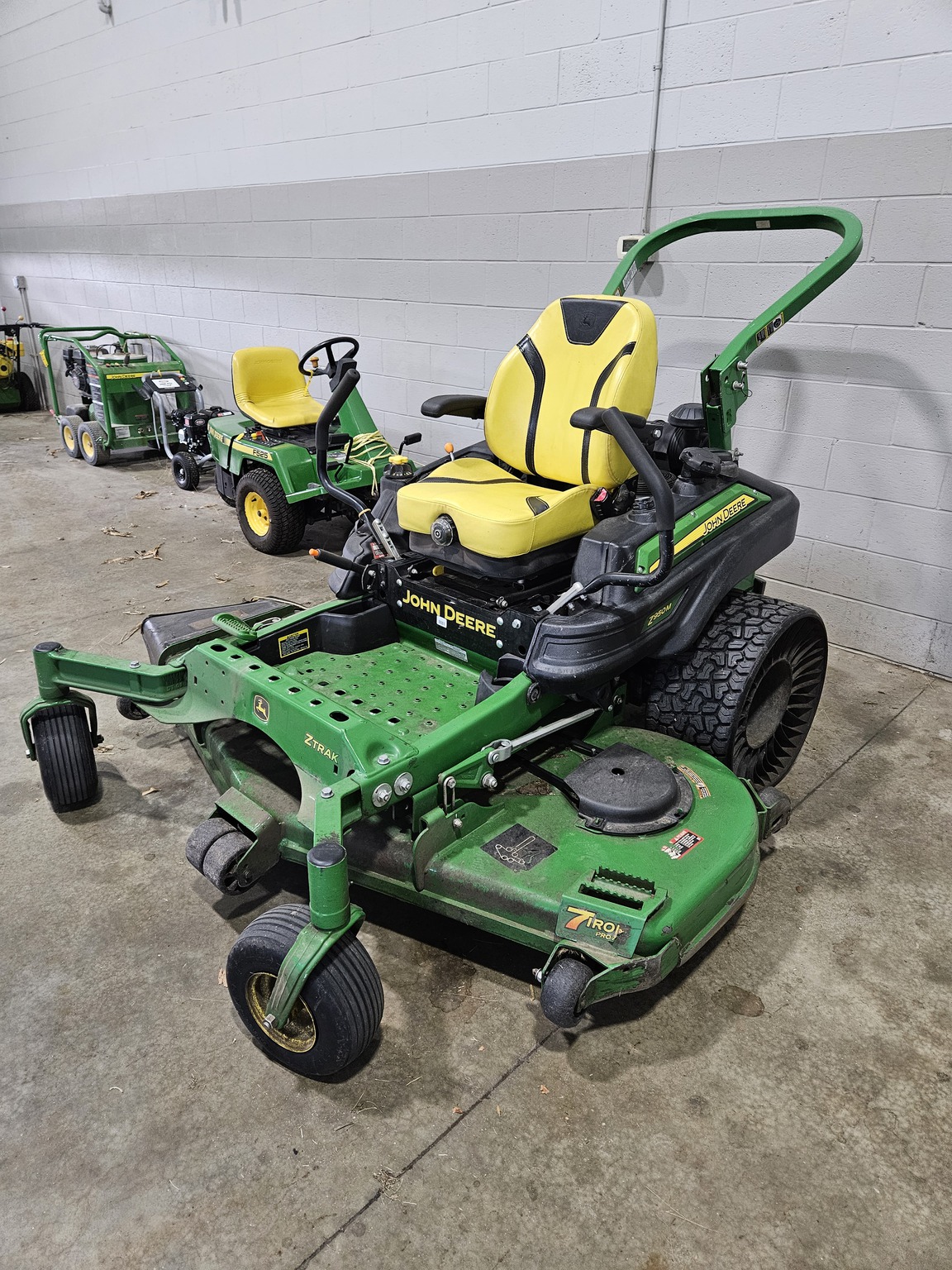 2022 John Deere Z950M Image 1