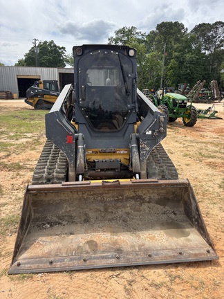 2016 John Deere 331G Photo 2