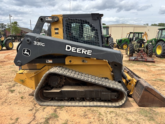 2016 John Deere 331G Photo 6