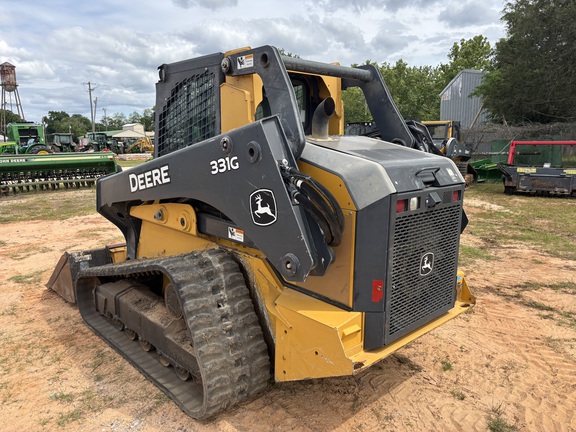 2016 John Deere 331G Photo 4