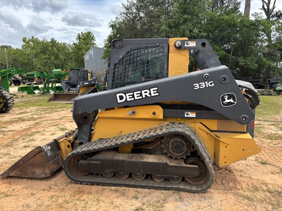 2016 John Deere 331G Photo 1