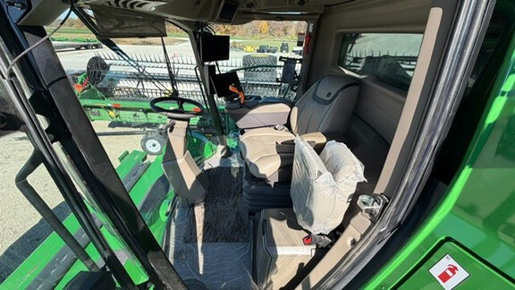 Photo of 2024 John Deere X9 1000