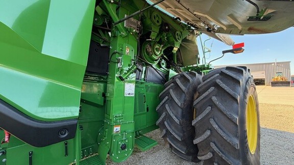 Photo of 2024 John Deere X9 1000