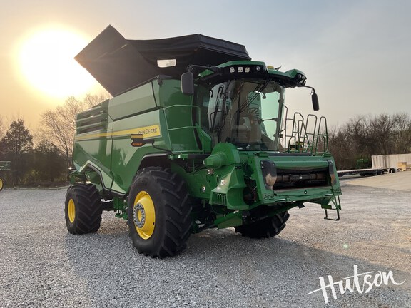 Photo of 2024 John Deere X9 1000