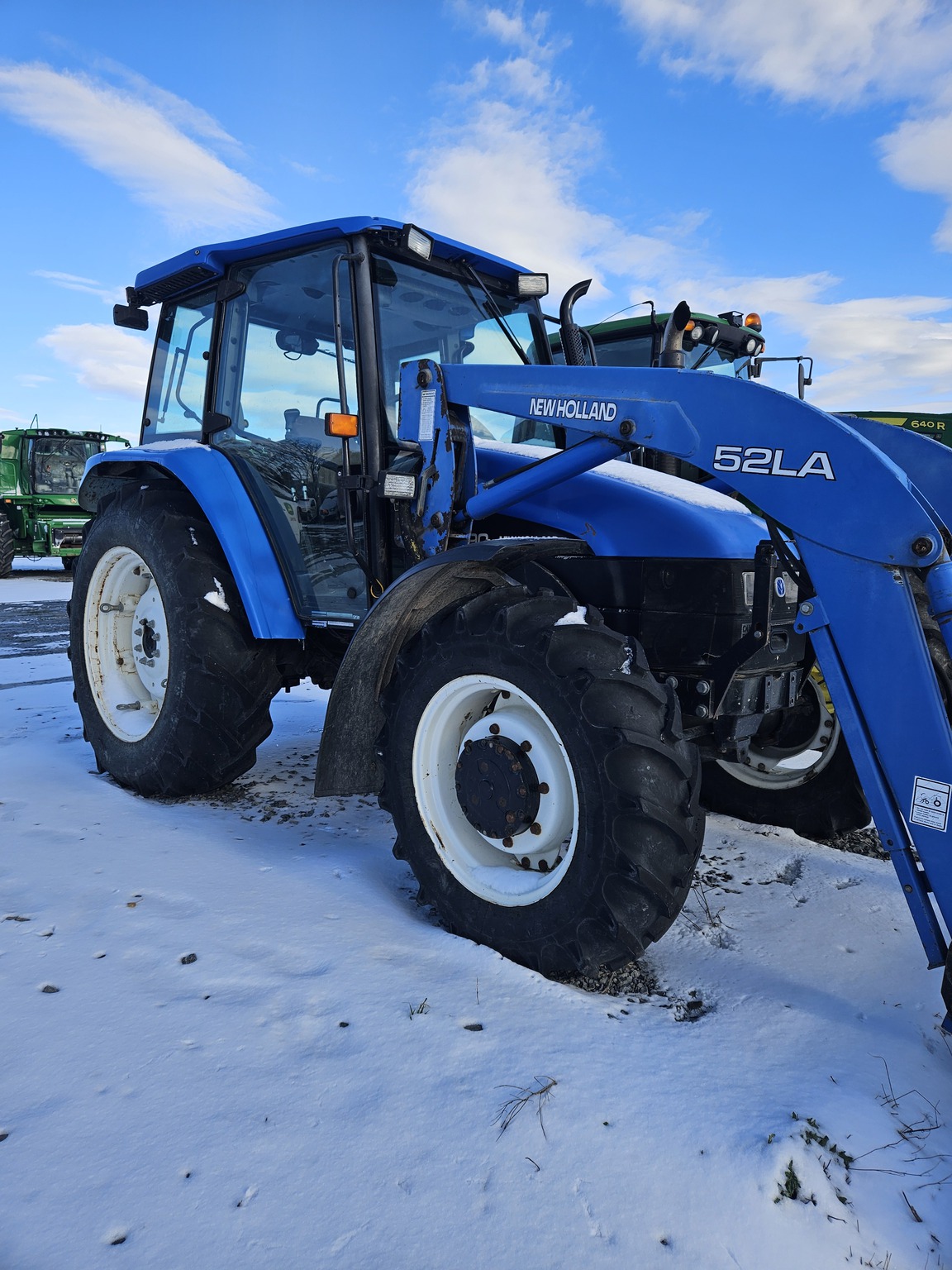 2002 New Holland TL90 Image 2