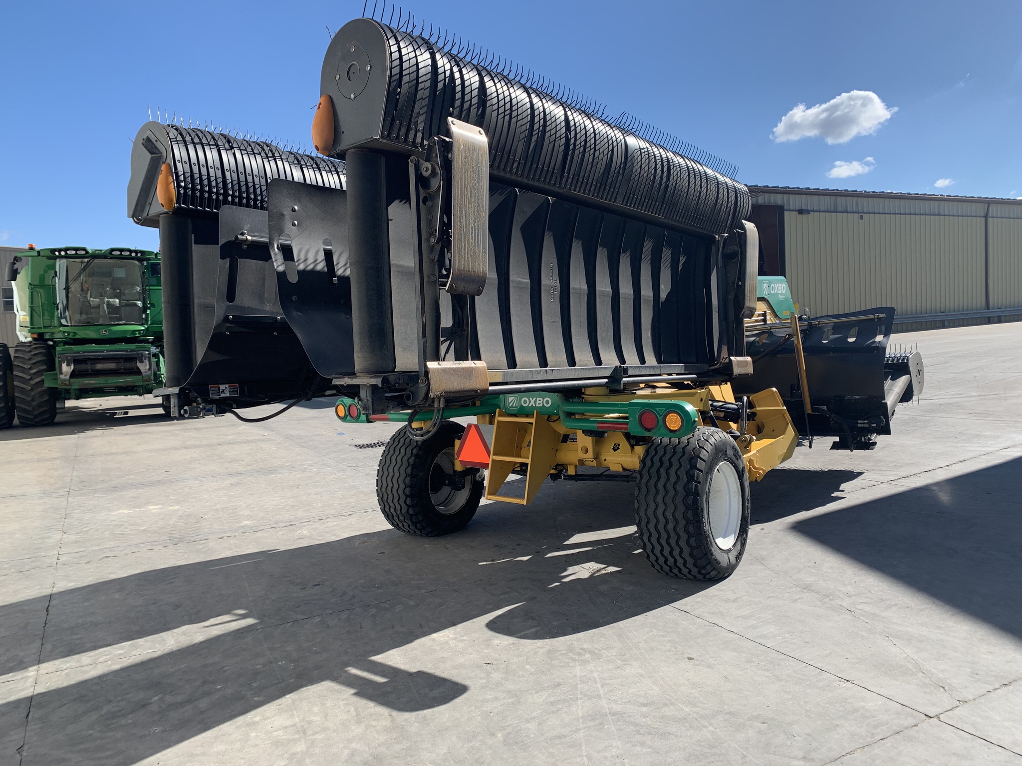 2021 Oxbo 2340 Image 3