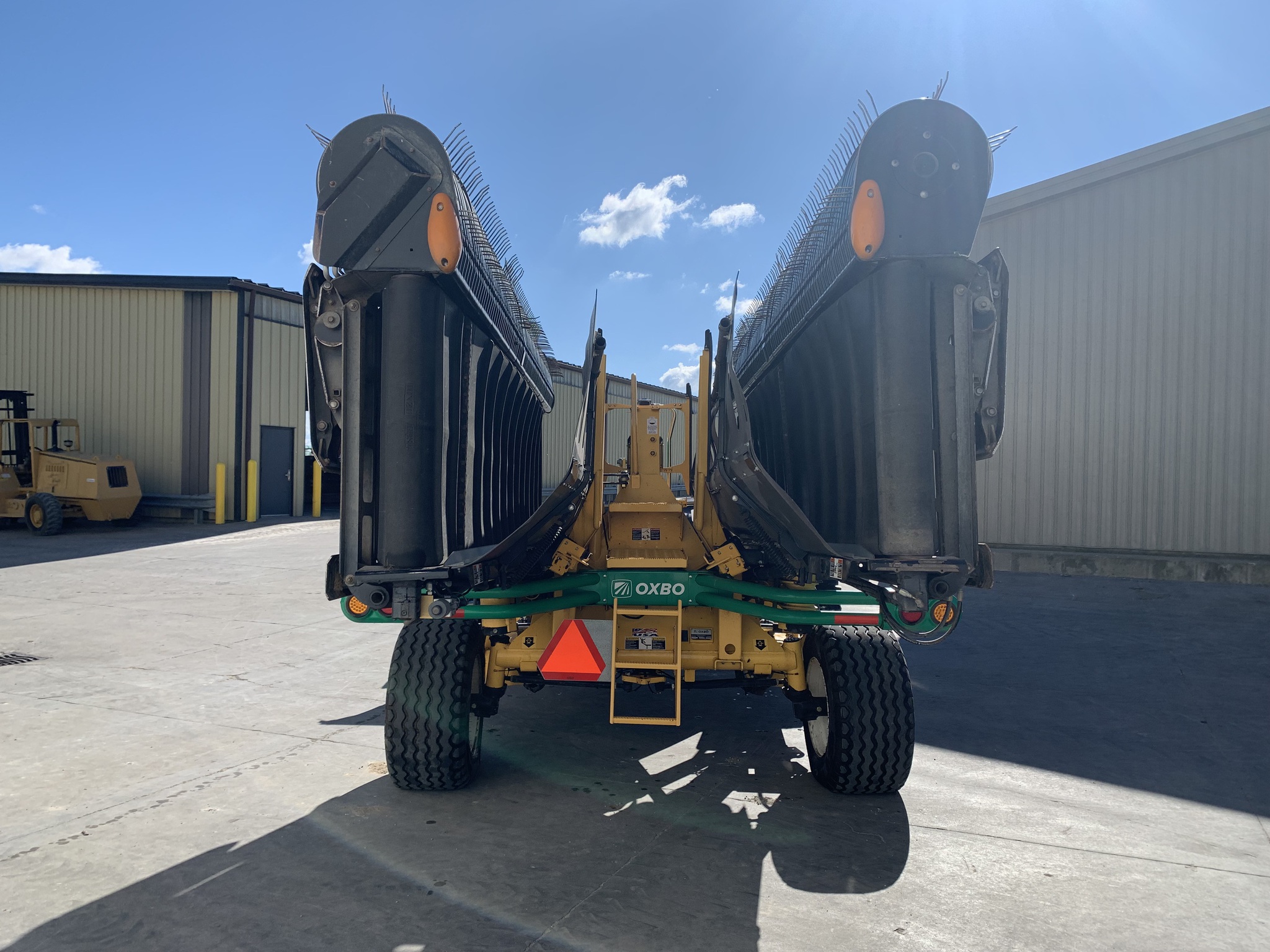 2021 Oxbo 2340 Image 4