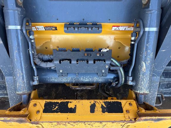 2023 John Deere 333G