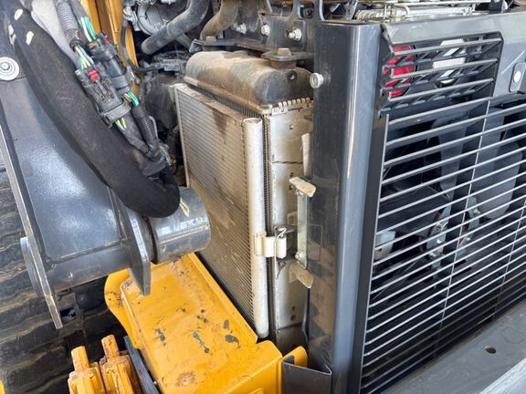 2023 John Deere 333G