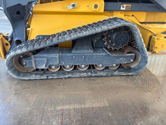 2023 John Deere 333G
