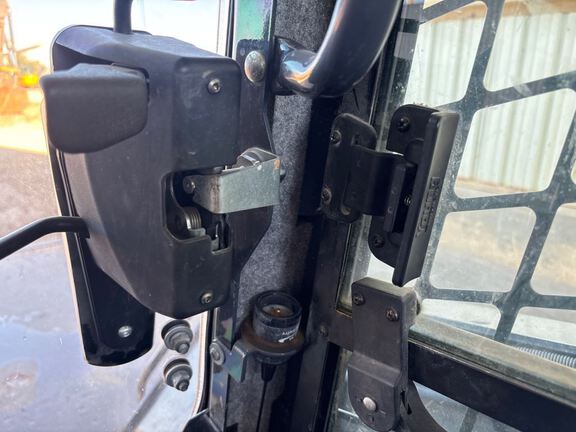 2023 John Deere 333G
