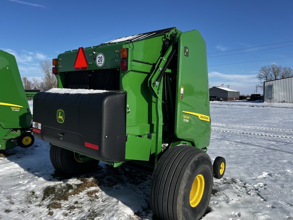 2025 John Deere 561M - Photo3