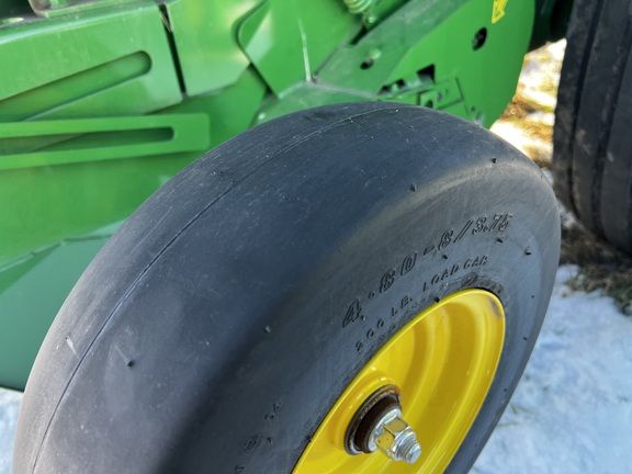 2025 John Deere 561M - Photo10