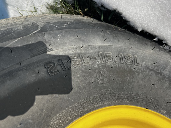 2025 John Deere 561M - Photo12