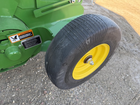 2025 John Deere 561M - Photo11