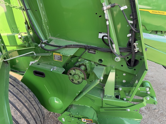 2025 John Deere 561M - Photo24