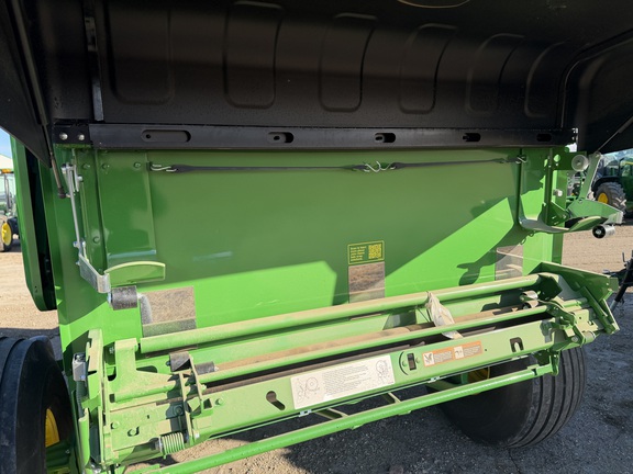 2025 John Deere 561M - Photo29