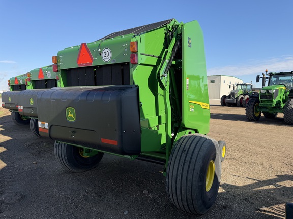 2025 John Deere 561M - Photo3
