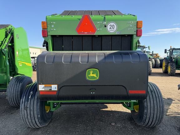 2025 John Deere 561M - Photo4