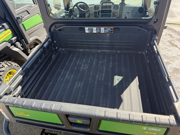 2023 John Deere XUV 835R - Photo5